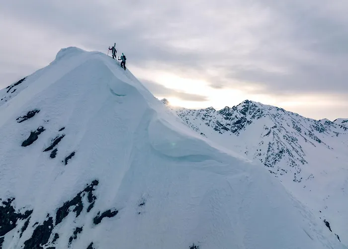 Jaeger-3 By Interhome كابل