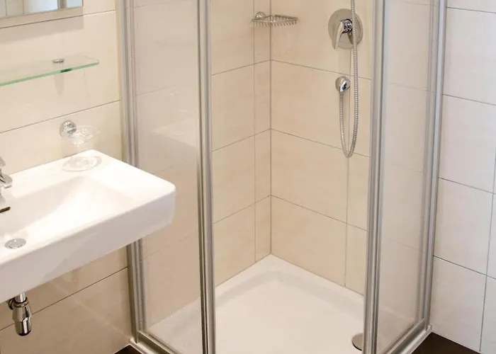 Jaeger-3 By Interhome * كابل